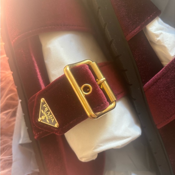 Prada Red Velvet Sandals with Gold Accent - Picture 4 of 5